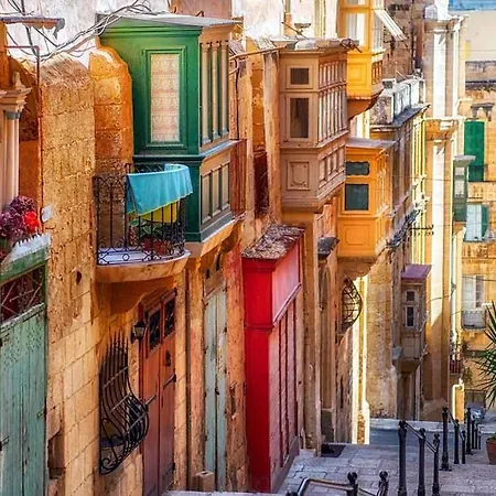 Family * Valletta